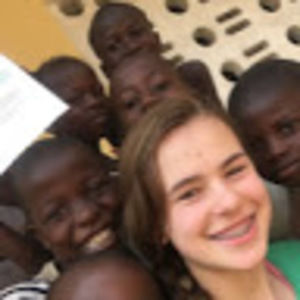 Meet your Posher, Stephanie